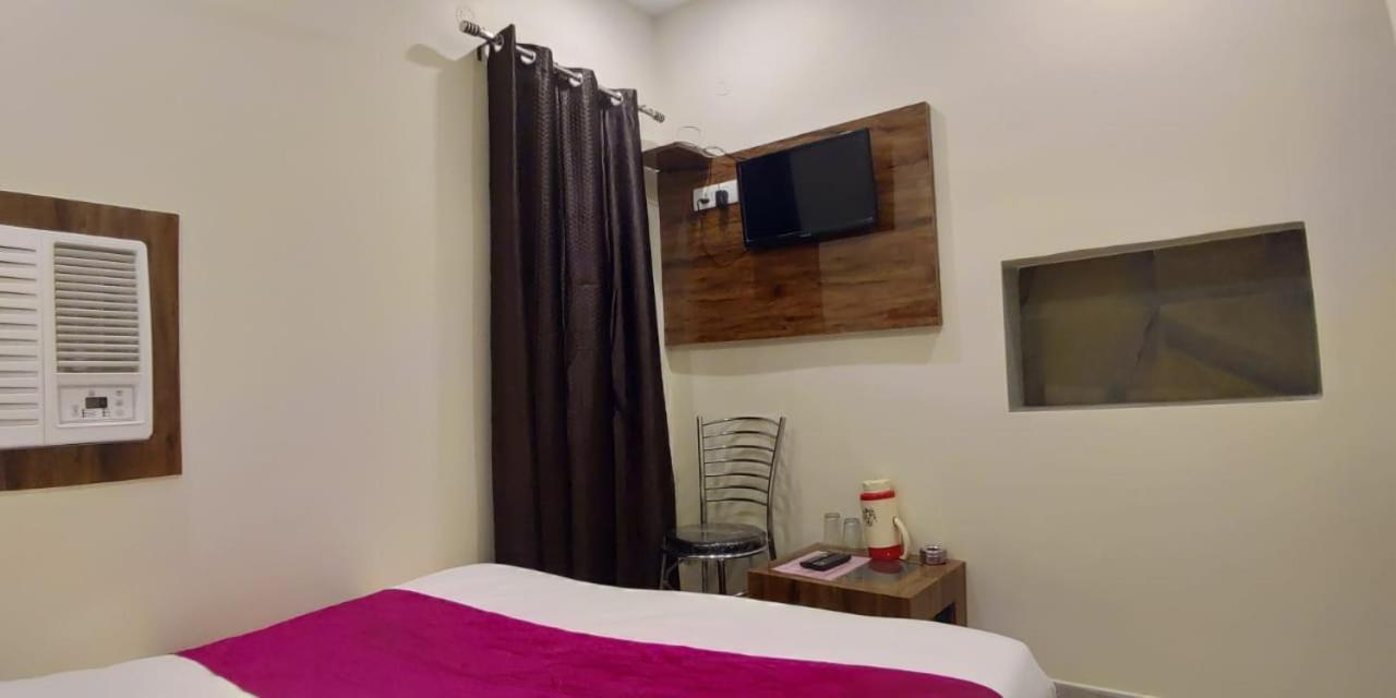 City Hotel Prayagraj Exterior photo