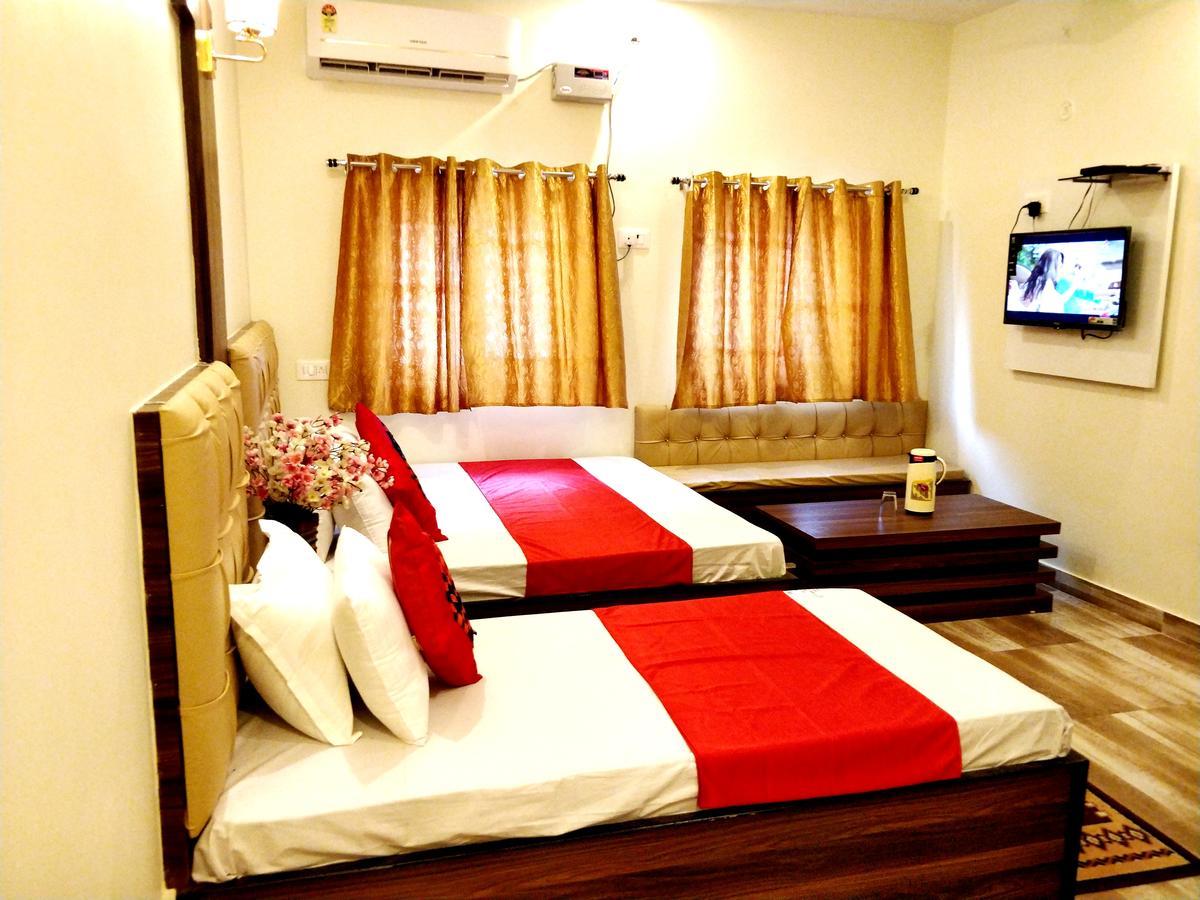 City Hotel Prayagraj Exterior photo